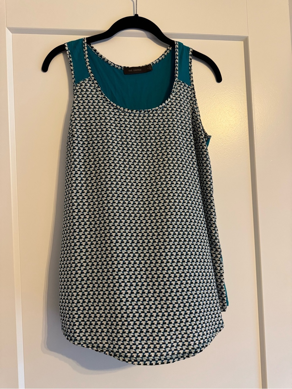 EUC! The Limited Teal-Lined Black & White Geometric Sleeveless Tank